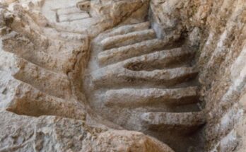 A giant moat uncovered between the City of David and Temple Mount