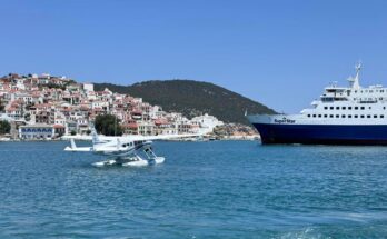 Hellenic Seaplanes carrying out test flights in Skopleos.