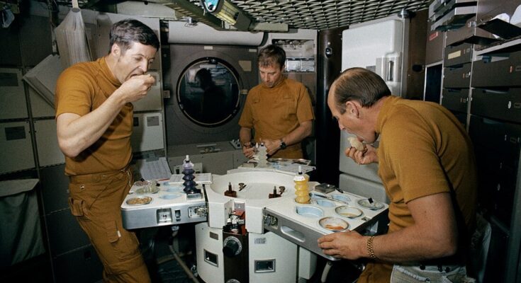 The world's first study says loneliness makes space food taste bland