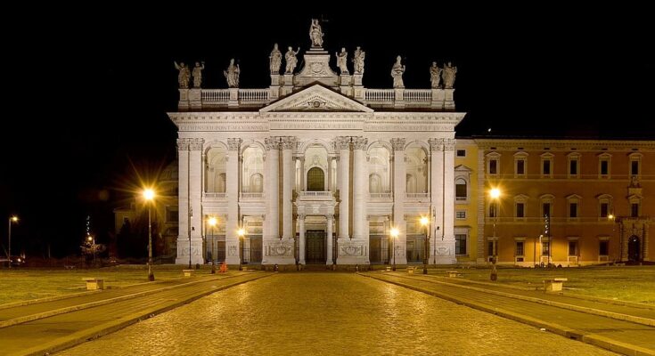 Archaeologists find ancient papal palace near the Archbasilica of St. John Lateran.