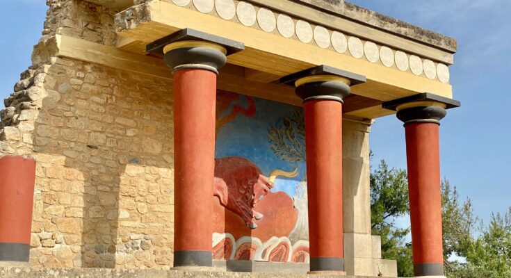 Northwest Propylaeum, Minoan Palace of Knossos Ruins, Knossos, Greece.