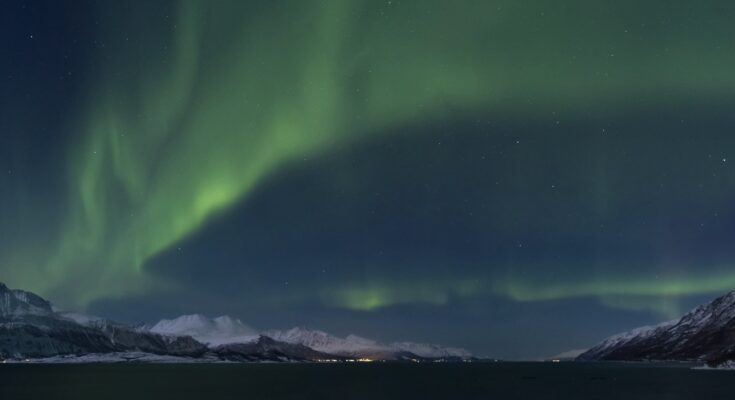 The northern light (aurora borealis)