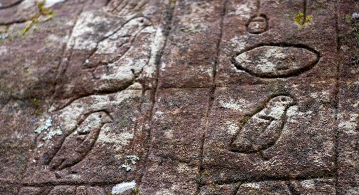 Carvings resembling hieroglyphics