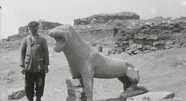 Delos excavations