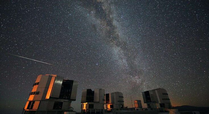 The 2010 Perseids over the ESO's VLT