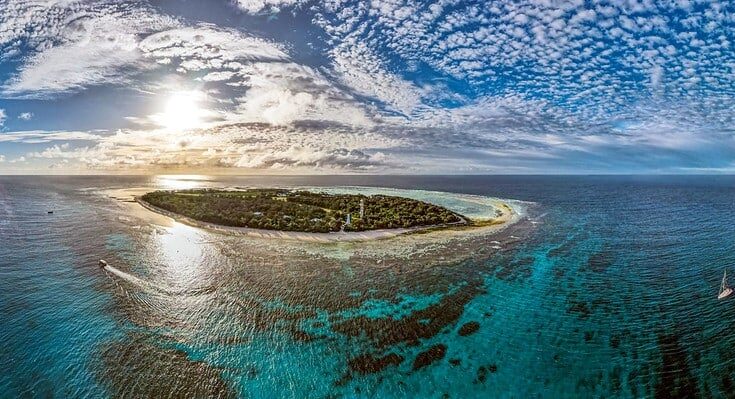 "Lady Elliot Island Drone Panorama" by Quick Shot Photos is licensed under CC BY-NC-SA 2.0.