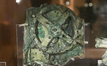 antikythera mechanism fragment