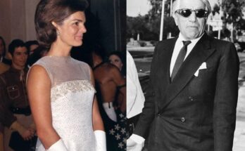 Jackie Onassis’ Wedding Dress Going on Auction