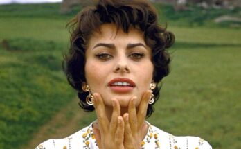 Sophia Loren Who Made Hollywood Love Greece Turns 90 Years Young