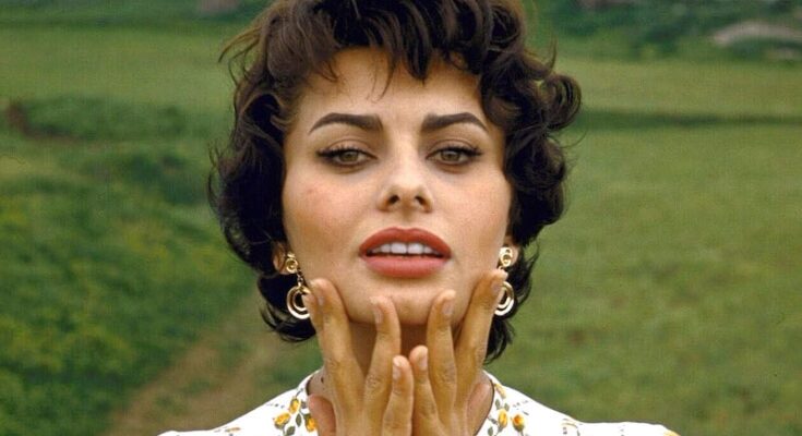 Sophia Loren Who Made Hollywood Love Greece Turns 90 Years Young