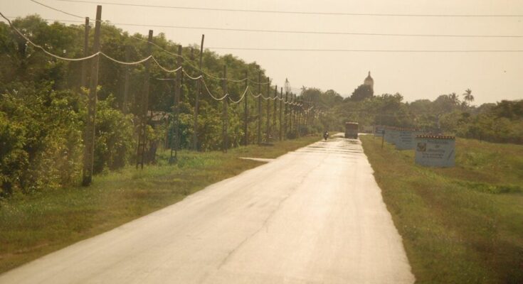 Cuba's Power lines