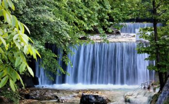 Edessa: The Greek City of Water and the Five Senses