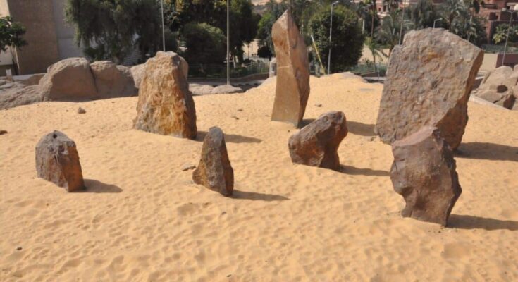 7,500-year-old stone circle observatory in Nabta Playa