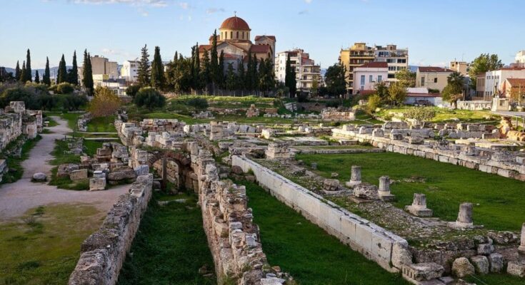 The 11-acre archaeological site of Keremikos filled with tombstones and statues of astonishing design and quality. One of these tombs is that of an Indian Buddhist monk Zarmanochegas.