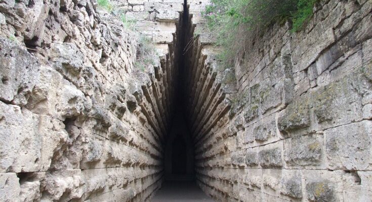 Tomb in Crimea a Triumph of Ancient Greek Architecture